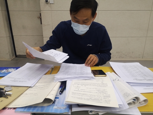 高三年级长王江海老师日常检查学生登记表