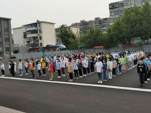 无奋斗，不青春——郑州107初中七年级开展学习动员会